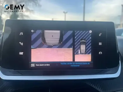 Photo 16 Peugeot 208  PureTech 100 S&S EAT8