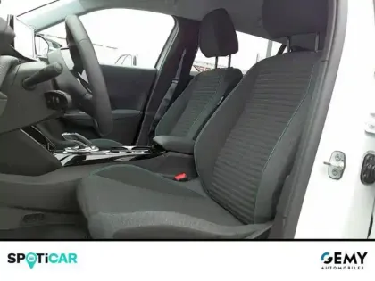 Photo 16 Peugeot 2008  Electrique 136 ch