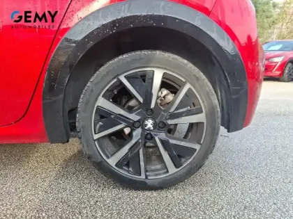 Photo 10 Peugeot 208  PureTech 130 S&S EAT8