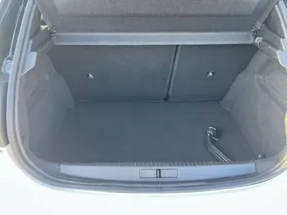 Photo 5 Peugeot 208  Hybrid 136 e-DCS6