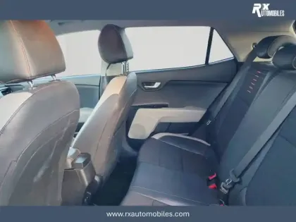 Photo 16 Kia Stonic  1.0 T-GDI 100 ch ISG