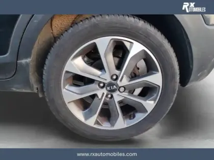 Photo 12 Kia Stonic  1.0 T-GDI 100 ch ISG