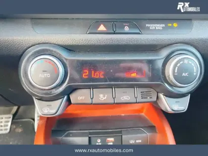 Photo 14 Kia Stonic  1.0 T-GDI 100 ch ISG