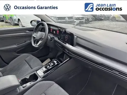 Photo 17 Volkswagen Golf  1.5 eTSI OPF 150 DSG7