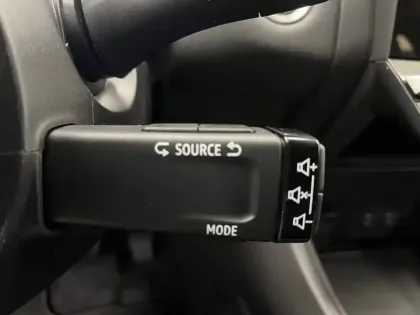 Photo 22 Renault Captur  E-Tech full hybrid 160 ch