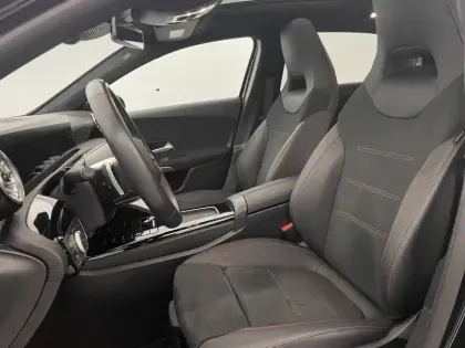 Photo 14 Mercedes Classe A  250 e Hybrid EQ 8G-DCT