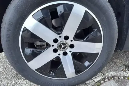 Photo 13 Mercedes GLB  200 d 8G-DCT