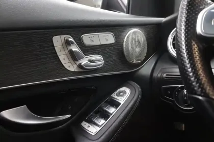 Photo 12 Mercedes Classe GLC GLC 300 de 9G-Tronic 4Matic