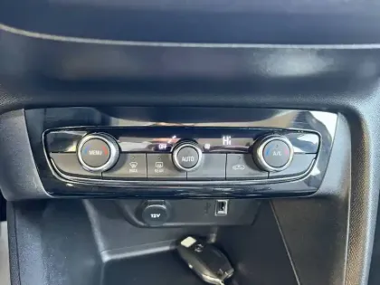 Photo 13 Opel Corsa  Electrique 136 ch & Batterie 50 kWh