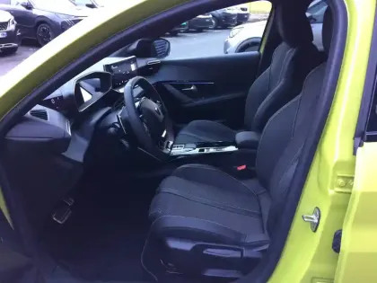 Photo 66 Peugeot 208  Hybrid 145 e-DCS6