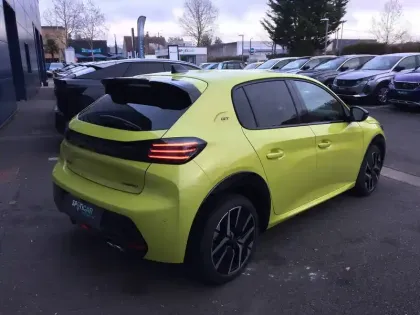 Photo 56 Peugeot 208  Hybrid 145 e-DCS6