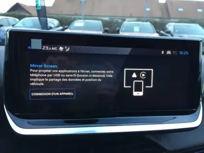 Photo 46 Peugeot 208  Hybrid 145 e-DCS6