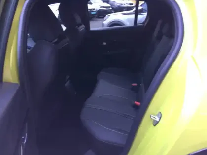 Photo 63 Peugeot 208  Hybrid 145 e-DCS6