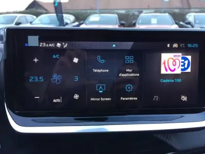 Photo 71 Peugeot 208  Hybrid 145 e-DCS6