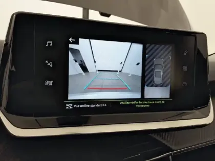 Photo 17 Peugeot 2008  PureTech 130 S&S EAT8