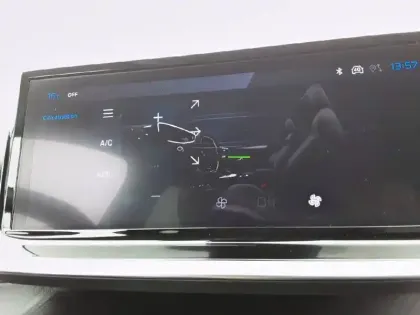 Photo 21 Peugeot 208  Hybrid 110 e-DCS6