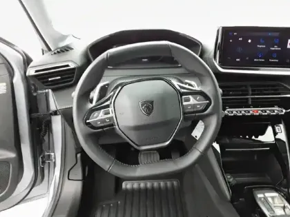 Photo 8 Peugeot 208  Hybrid 110 e-DCS6