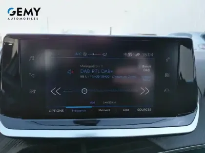 Photo 12 Peugeot 208  PureTech 75 S&S BVM5