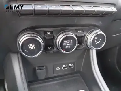 Photo 24 Renault Captur  TCe 90