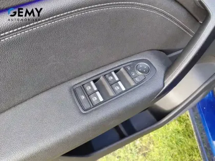 Photo 11 Renault Captur  TCe 90