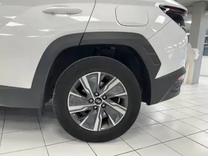 Photo 48 Hyundai Tucson  1.6 T-GDI 230 Hybrid BVA6