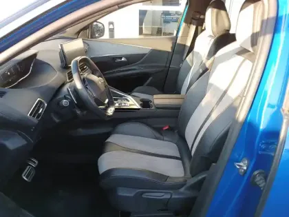 Photo 8 Peugeot 3008  Hybrid 225 e-EAT8