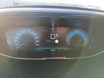 Photo 53 Peugeot 3008  Hybrid 225 e-EAT8