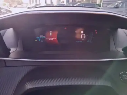 Photo 9 Peugeot 208  PureTech 100 S&S EAT8