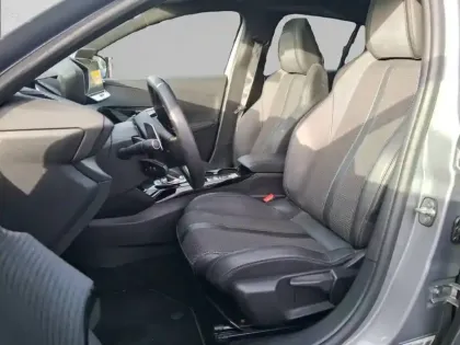 Photo 10 Peugeot 208  PureTech 100 S&S EAT8