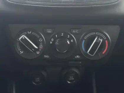 Photo 11 Suzuki Swift  1.2 Dualjet Hybrid