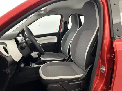 Photo 61 Renault Twingo  III SCe 65