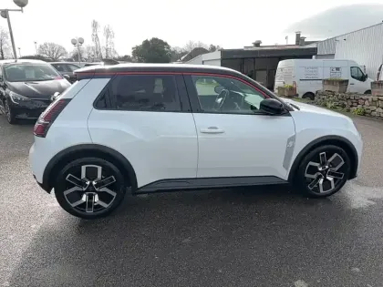 Photo 5 Renault 5 Renault  E-Tech Electrique 120 ch autonomie urbaine
