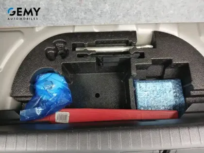 Photo 16 Peugeot 208  Electrique 50 kWh 136ch