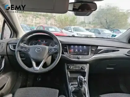 Photo 23 Opel Astra  1.2 Turbo 145 ch BVM6