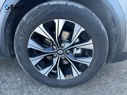 Photo 11 Renault Captur  E-Tech full hybrid 145