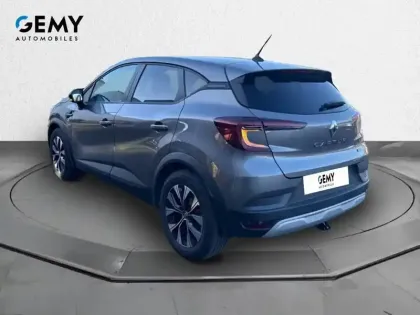 Photo 6 Renault Captur  E-Tech full hybrid 145