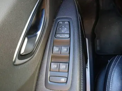 Photo 38 Renault Scenic  Blue dCi 120