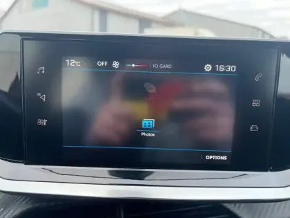Photo 35 Peugeot 208  BlueHDi 100 S&S BVM6