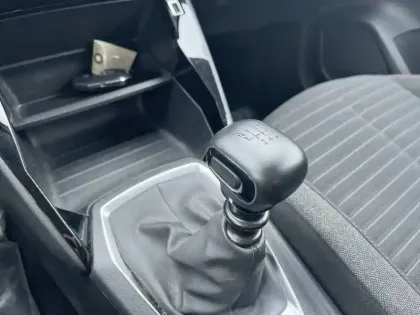 Photo 17 Peugeot 208  BlueHDi 100 S&S BVM6