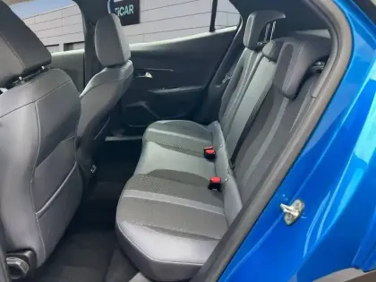 Photo 9 Peugeot 2008  PureTech 130 S&S EAT8