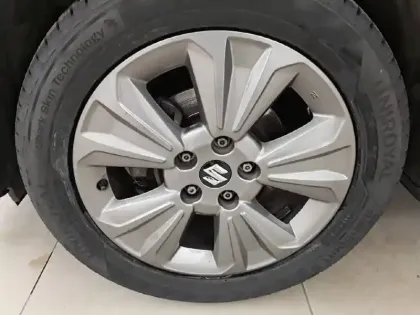 Photo 33 Suzuki Vitara  1.0 Boosterjet