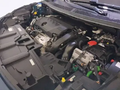 Photo 14 Peugeot 3008  Hybrid 225 e-EAT8