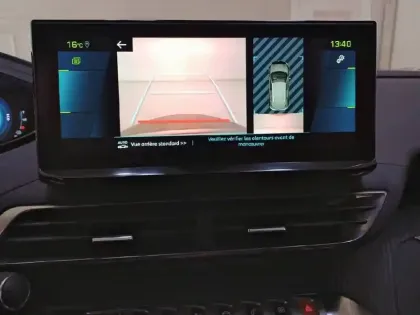 Photo 19 Peugeot 3008  Hybrid 225 e-EAT8