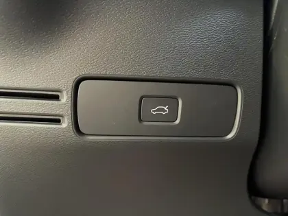 Photo 29 Volvo C40 E Single Extended Range 252 ch 1EDT