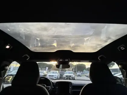 Photo 21 Volvo C40 E Single Extended Range 252 ch 1EDT