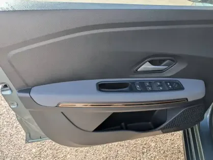 Photo 56 Dacia Jogger  ECO-G 100 7 places GSR2