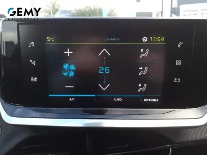 Photo 13 Peugeot 208  Electrique 50 kWh 136ch