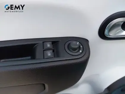 Photo 11 Renault Twingo  III SCe 65