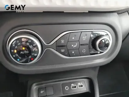 Photo 18 Renault Twingo  III SCe 65