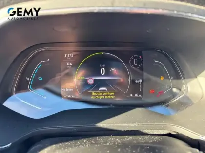 Photo 18 Renault Captur  E-Tech full hybrid 145